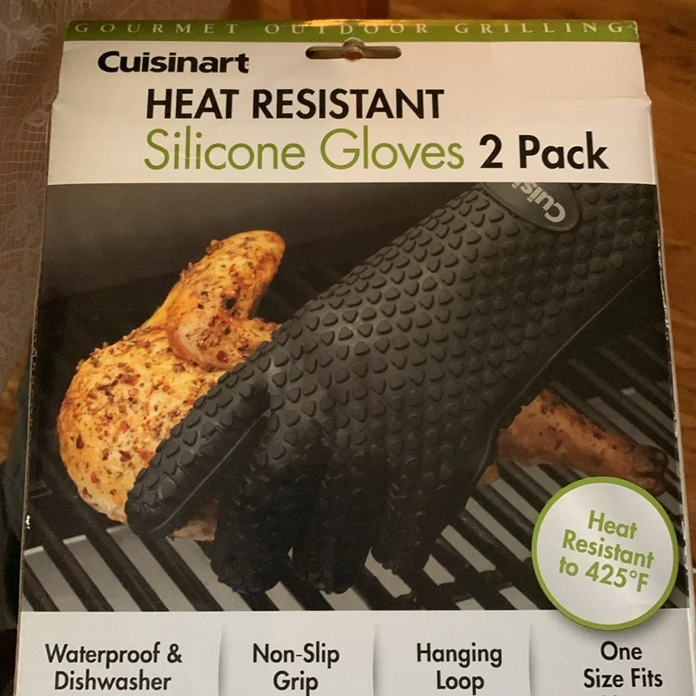 CUISINART NEW Heat Resistant Silicone Grill Gloves 2 Pk No Slip dishwasher safe
